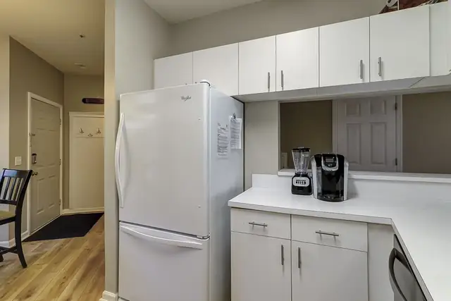 Kitchen at Ocean Breeze 39